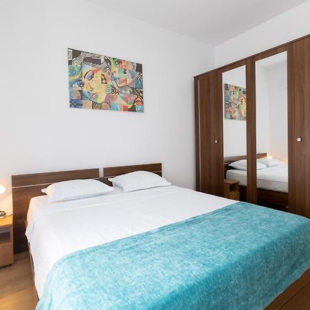 Obor Central Oasis --Secured Parking Nearby --Self Check-In-- 1Min Metro Station Boekarest Buitenkant foto